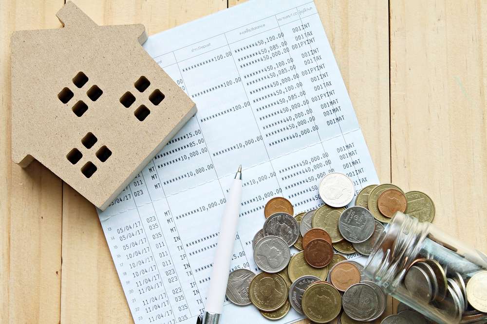 Business,,Finance,,Saving,Money,,Property,Loan,Or,Mortgage,Concept,: